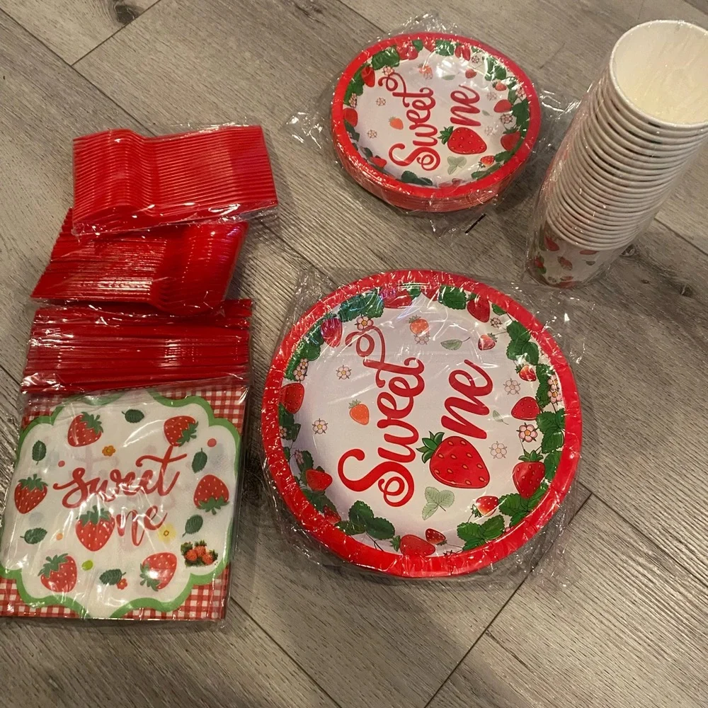 Sweet One Strawberry Party Supplies Set